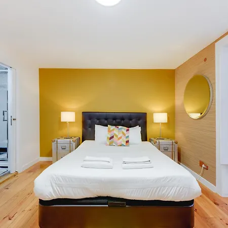 아파트 Chiado/bairro Alto 2 Bedroom 리스본