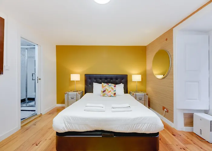 아파트 Chiado/bairro Alto 2 Bedroom 리스본